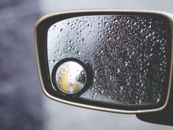 Mirror-glass